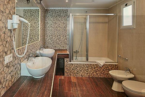 Off Hotel โรม ภายนอก รูปภาพ